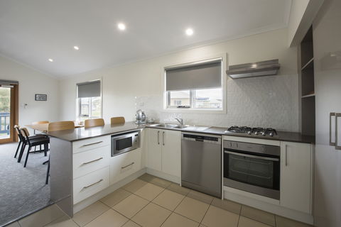 West Beach Parks - Kalgoorlie Accommodation 2