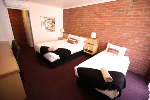 Pevensey Motor Lodge - Kalgoorlie Accommodation 1
