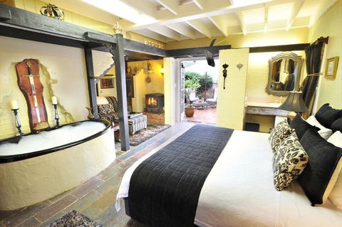Adeline Bed & Breakfast - Kalgoorlie Accommodation 10