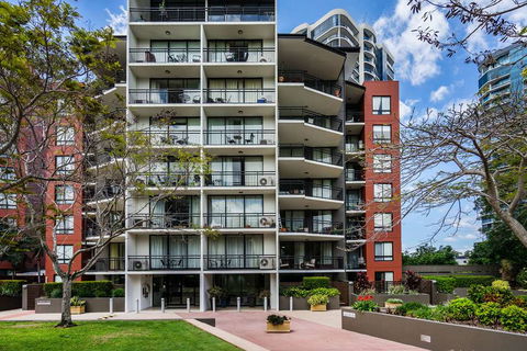 The Docks On Goodwin - Kalgoorlie Accommodation 0