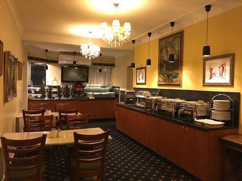 Albury Georgian - Kalgoorlie Accommodation 1