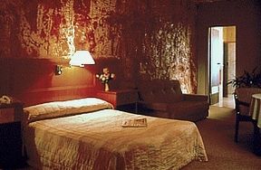 Desert Cave Hotel - Kalgoorlie Accommodation 2