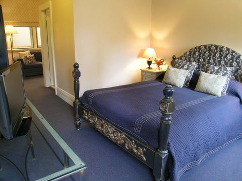 The Russell Hotel - Kalgoorlie Accommodation 1
