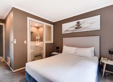 Aqualuna Beach Resort - Kalgoorlie Accommodation 1