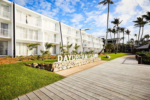 Daydream Island Resort - Kalgoorlie Accommodation 1