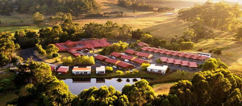 Tall Timbers - Kalgoorlie Accommodation 0