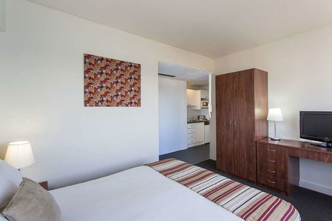 The Macleay Serviced Apartment Hotel - Kalgoorlie Accommodation 6