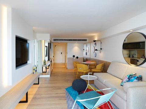 QT Bondi - Kalgoorlie Accommodation 7