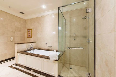 Treasury Brisbane - Kalgoorlie Accommodation 6