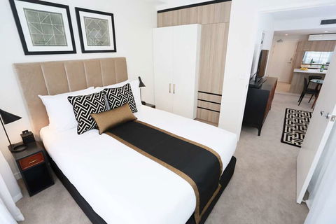 Alex Perry Hotel and Apartments - Kalgoorlie Accommodation 5