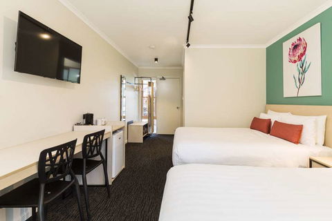 NIghtcap At Balaclava Hotel - Kalgoorlie Accommodation 6