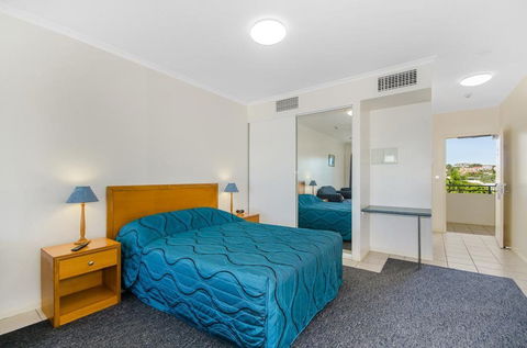 Madison Ocean Breeze - Kalgoorlie Accommodation 1