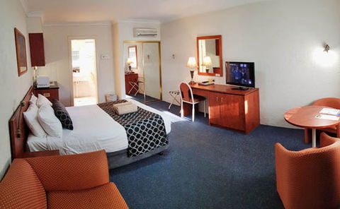 Amber Court Motor Inn - Kalgoorlie Accommodation 1