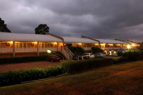 The Hermitage - Kalgoorlie Accommodation 0