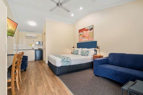 Caboolture Central Motor Inn, SureStay Collection - Kalgoorlie Accommodation 11