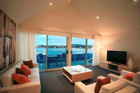 York Cove - Kalgoorlie Accommodation 8