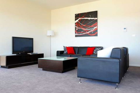 York Cove - Kalgoorlie Accommodation 9