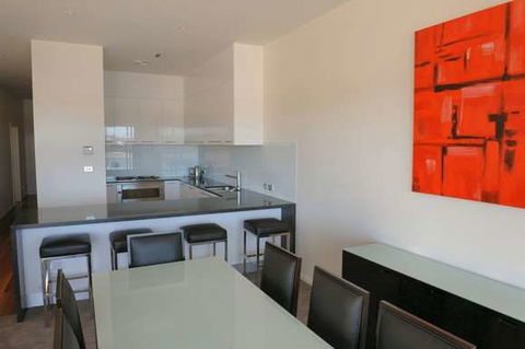 York Cove - Kalgoorlie Accommodation 12