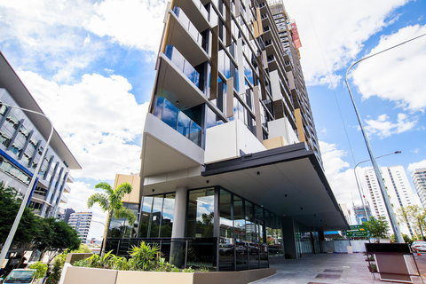 Arise Brisbane One - Kalgoorlie Accommodation 0
