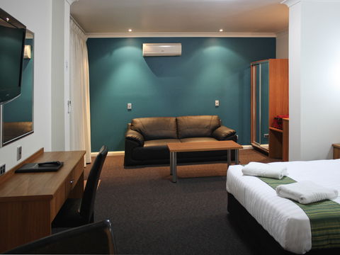 Ibis Styles Broken Hill - Kalgoorlie Accommodation 0