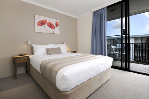 Assured Waterside Apartments - Kalgoorlie Accommodation 1