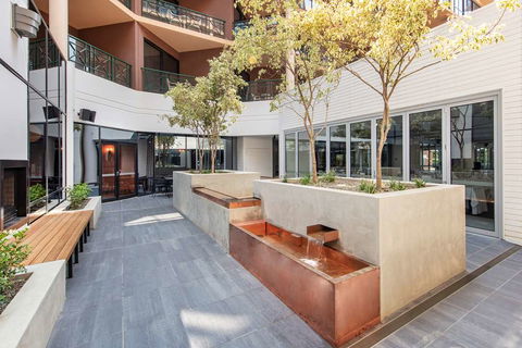 Amora Hotel Riverwalk Melbourne - Kalgoorlie Accommodation 2