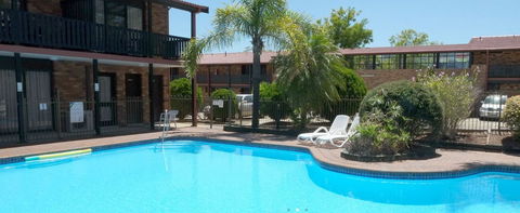 Maclin Lodge - Kalgoorlie Accommodation 1