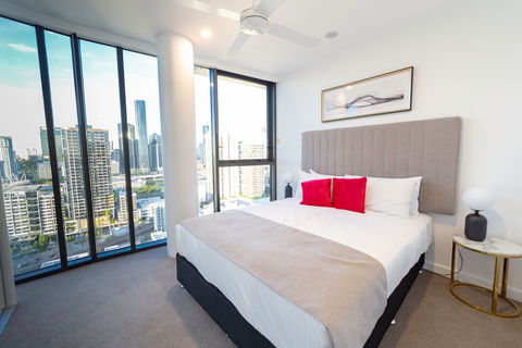 Arise Brisbane One - Kalgoorlie Accommodation 1