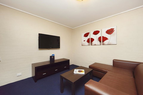 Ibis Styles Canberra - Kalgoorlie Accommodation 13