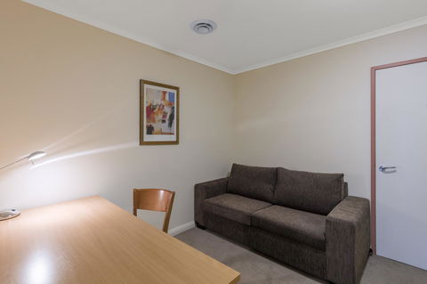 Nesuto Canberra - Kalgoorlie Accommodation 15