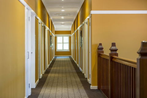 Hotel Kurrajong Canberra - Kalgoorlie Accommodation 16