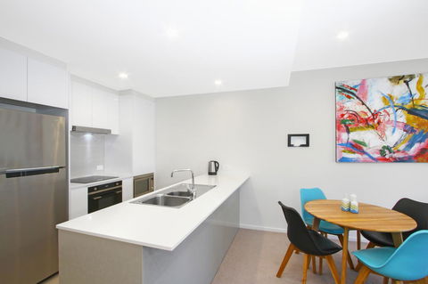 IQ Smart Apartments 704 Braddon ACT - Kalgoorlie Accommodation 3