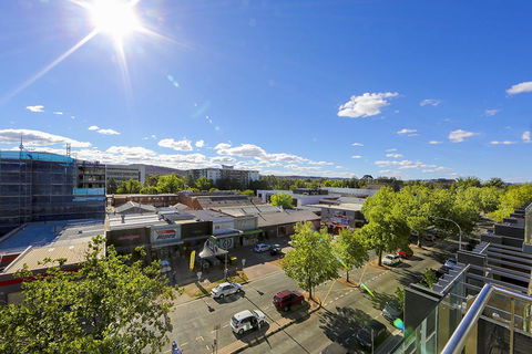 Mode 220 Braddon ACT - Kalgoorlie Accommodation 11