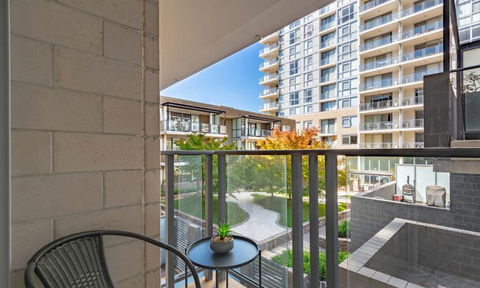 Spacious 1BR Stylish New Acton Apartment +Parking - Kalgoorlie Accommodation 6