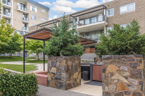 Spacious 1BR Stylish New Acton Apartment +Parking - Kalgoorlie Accommodation 22
