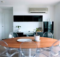 Staying Places - The Avenue - Kalgoorlie Accommodation