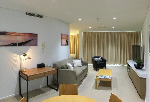 Wallaroo Marina Waterfront Luxe Apartment - Kalgoorlie Accommodation 5