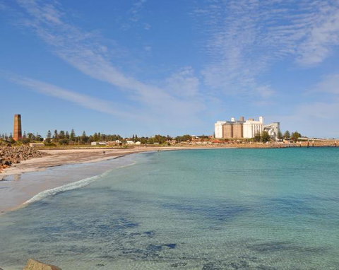Wallaroo Marina Waterfront Luxe Apartment - Kalgoorlie Accommodation 3
