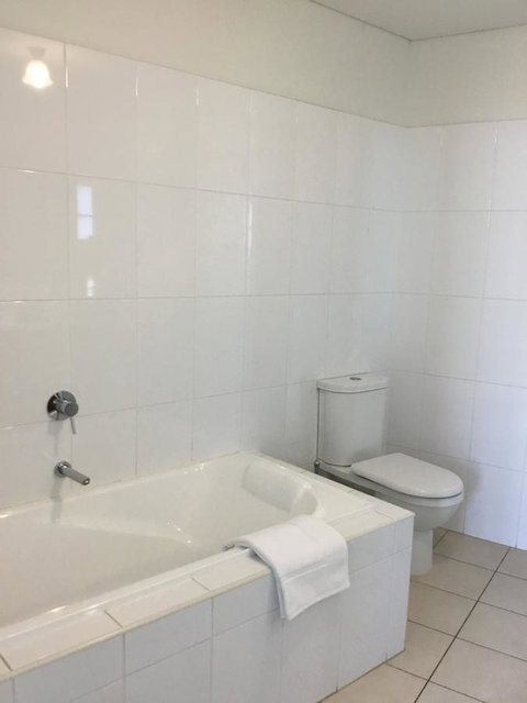 Wallaroo Marina Waterfront Luxe Apartment - Kalgoorlie Accommodation 19