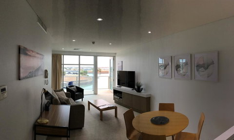 Wallaroo Marina Waterfront Luxe Apartment - Kalgoorlie Accommodation 1