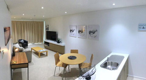 Wallaroo Marina Waterfront Luxe Apartment - Kalgoorlie Accommodation 4