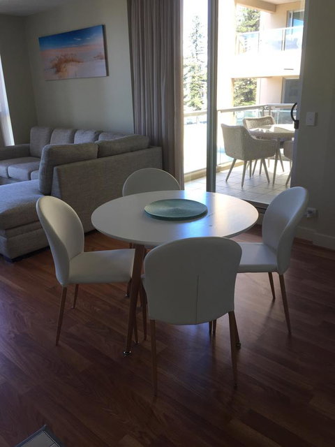 Beachside Luxury Apartments One & Two Bedroom In Beachfront Oaks Pier Building - Kalgoorlie Accommodation 18