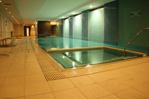 Beachside Luxury Apartments One & Two Bedroom In Beachfront Oaks Pier Building - Kalgoorlie Accommodation 37