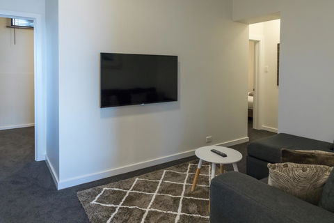 Bay 10 - Suites And Apartments - Kalgoorlie Accommodation 9