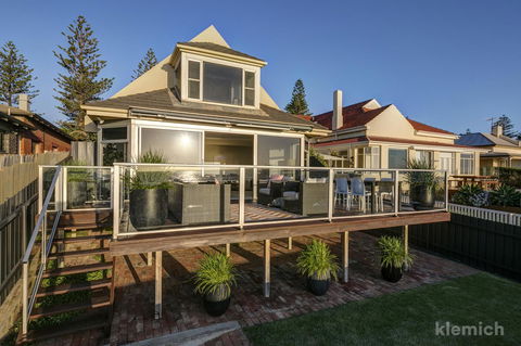 The Beach House @ Grange - Kalgoorlie Accommodation 8
