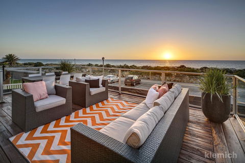 The Beach House @ Grange - Kalgoorlie Accommodation 2