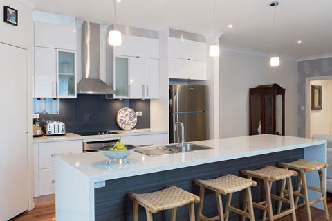 Boutique Getaway On Wright - Kalgoorlie Accommodation 0