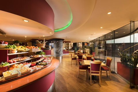 Stamford Plaza Adelaide - Kalgoorlie Accommodation 3