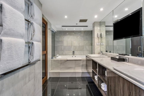 Stamford Plaza Adelaide - Kalgoorlie Accommodation 42
