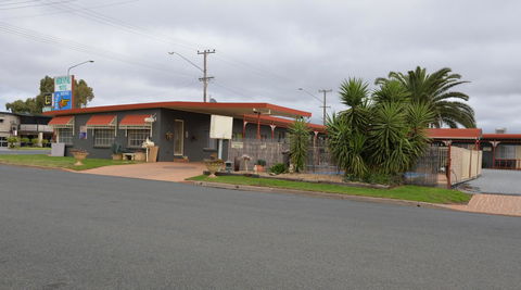 Ardeanal Motel - Kalgoorlie Accommodation 5